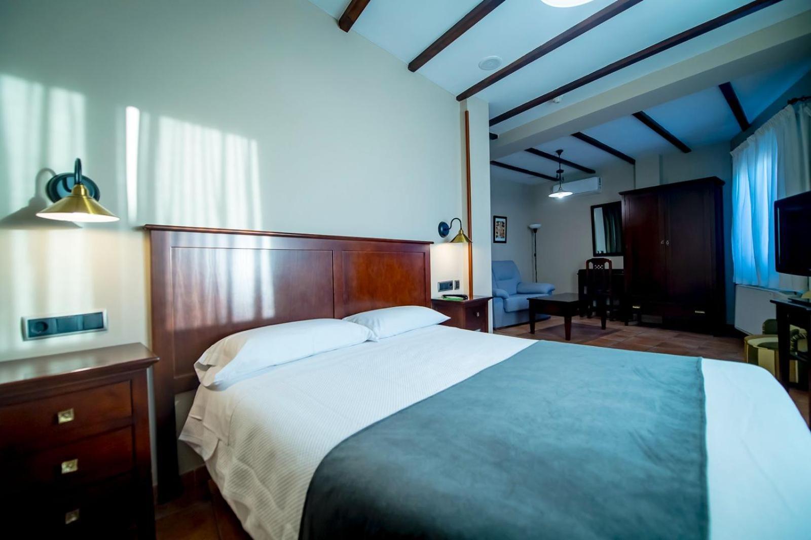 Hotel Tharsis Cazorla Buitenkant foto